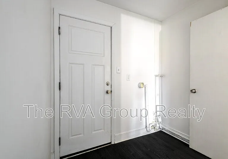2201 Lydell Dr — Photo 19