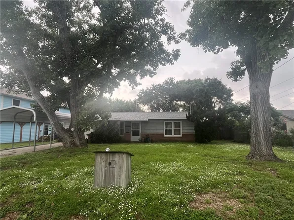 2845 Debra Ln, Corpus Christi, TX 78418