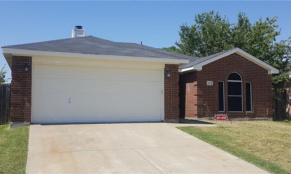 1st image of 313 Port O Conner Dr