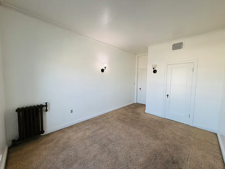 Eden Square Apartments — Photo 54