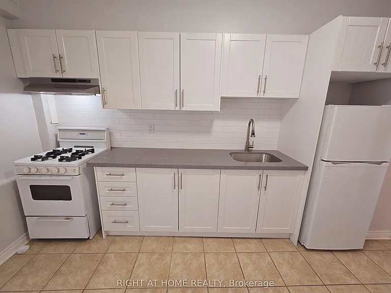 236 Sterling Rd #MAIN — Photo 7