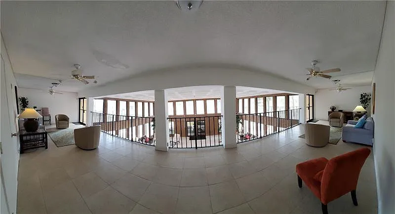 1 bed, 1.5 bath, 741 sqft, $1,450 — Photo 3