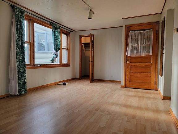 3rd image of 4934 N Menard Ave #2