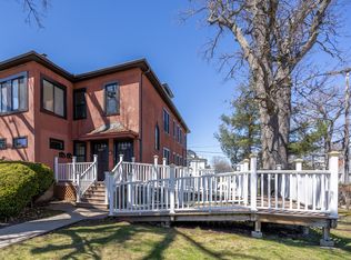 852 Farmington Ave, West Hartford, CT 06119