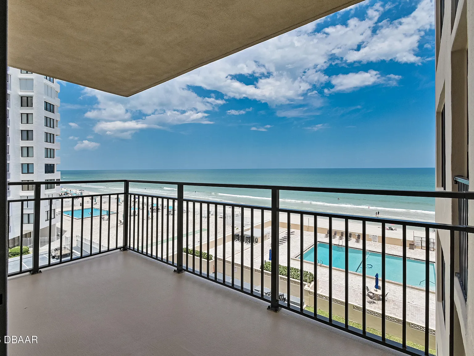 2 bed, 2.0 bath, 1058 sqft, $2,095 — Photo 3