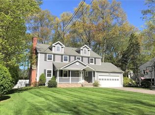 32 Malvern Rd, Stamford, CT 06905