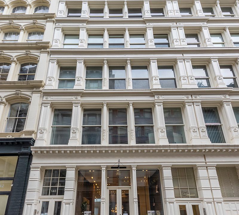 1st image of 132 Greene St APT 3