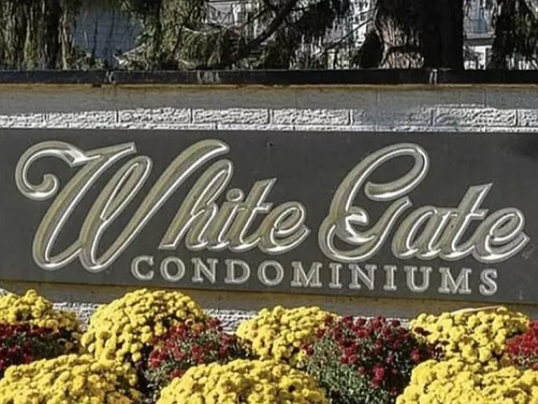 7 White Gate Dr #7I — Photo 1