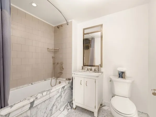 150 West 12th Street image 33 of 37