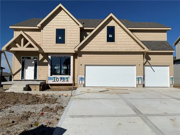 10711 N Fairmount Ave, Kansas City, MO 64155