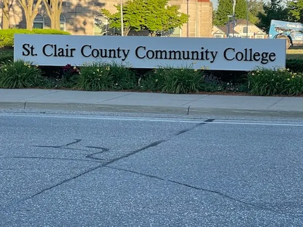 315 Huron Ave #A1, Pt Huron, MI 48060