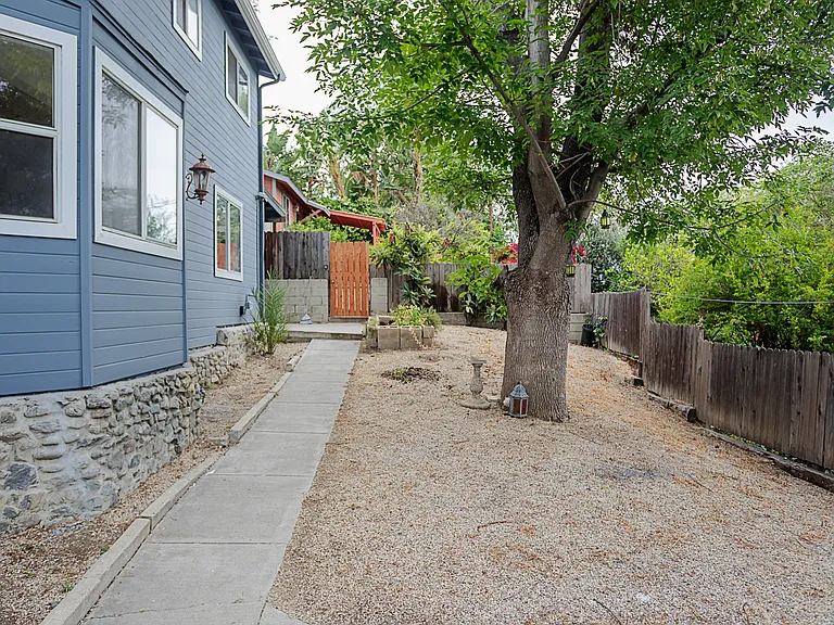 4018 Clayton Ave — Photo 21
