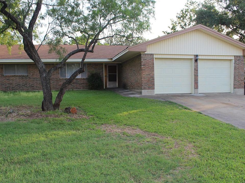 1st image of 1400 Laura Ln