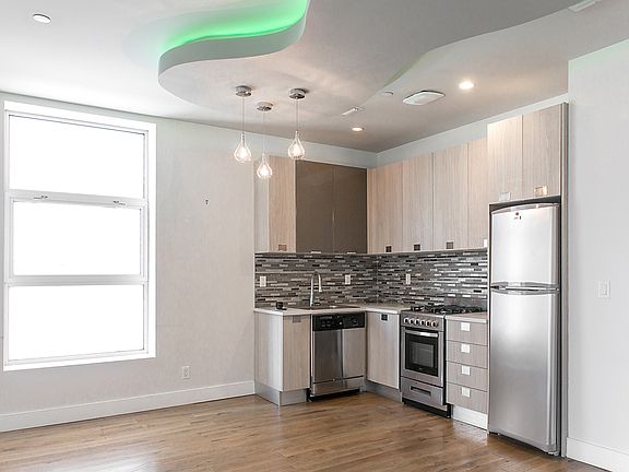 3rd image of 88 Jefferson St APT 403