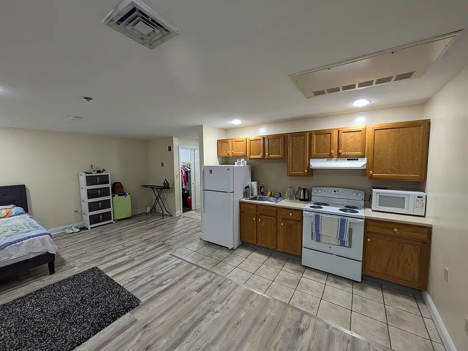 15 Pearl St #22