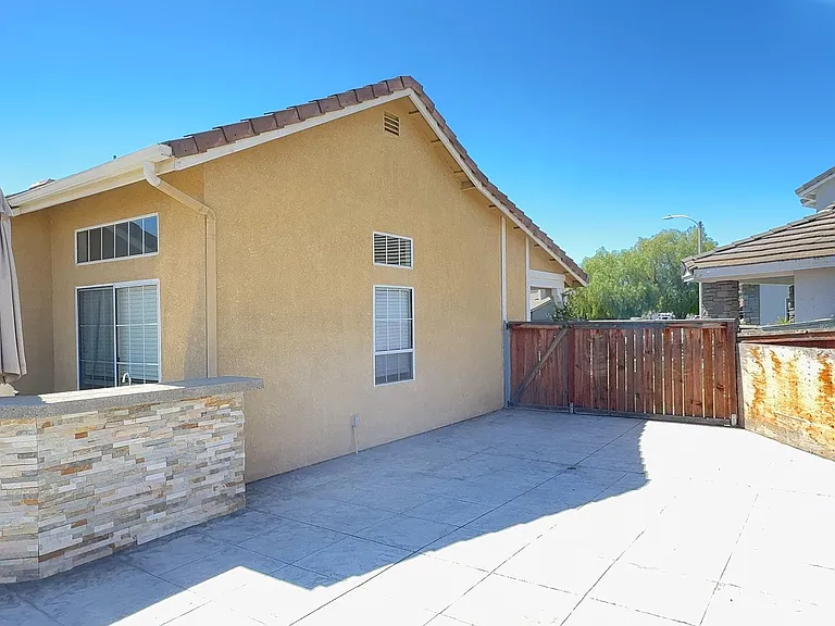28870 Somme Ct — Photo 10