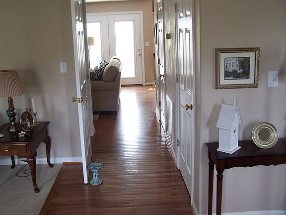 3rd image of 233 Apple Ln