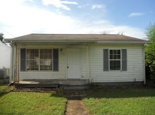 1027 Hillcrest Dr, Lenoir City, TN 37772