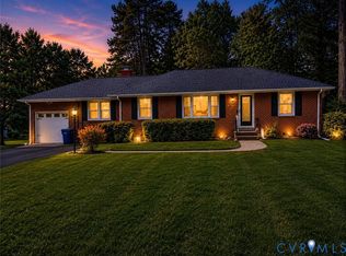 8374 Burnside Dr, Mechanicsville, VA 23116