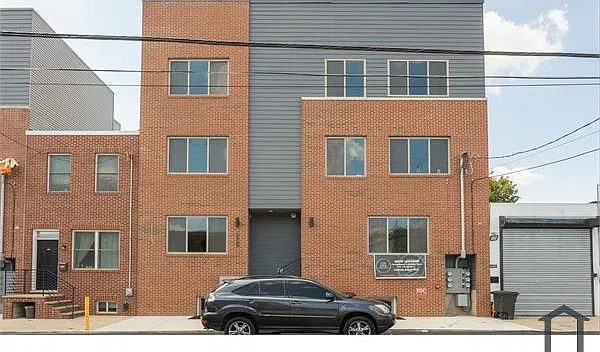 1336 S Harmony St — Photo 15