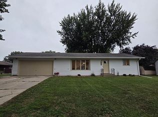 305 E Washington St, Inwood, IA 51240