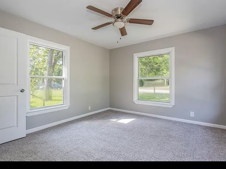 2338 Longhorn St — Photo 10