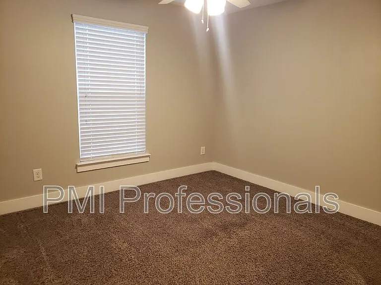 512B Eastboro Dr — Photo 17