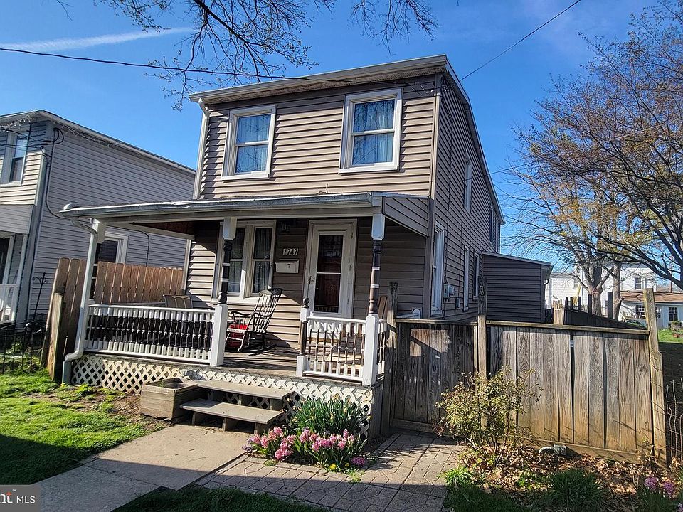 1st image of 1747 Temple Ave