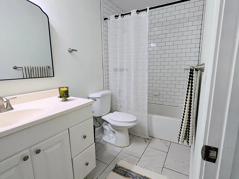 Main bathroom