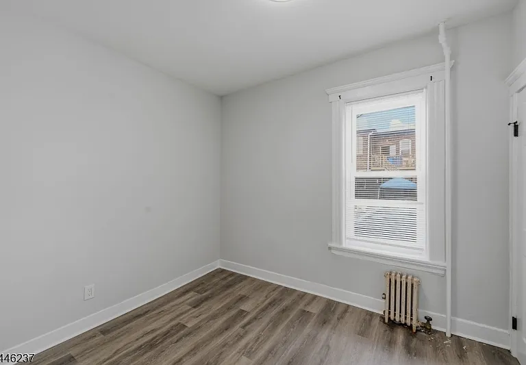 489 E 22nd St #1 — Photo 12