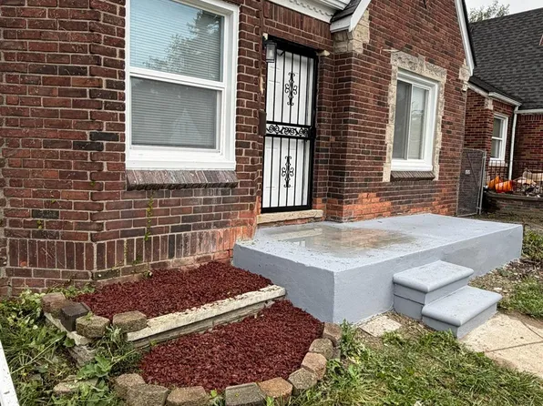 9869 Yorkshire Rd, Detroit, MI 48224
