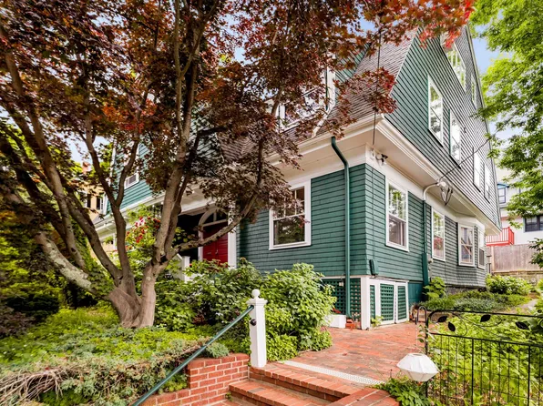 86 Avon Hill St, Cambridge, MA 02140