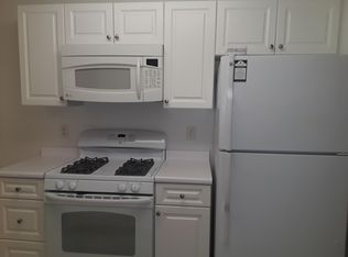 6 Tozer Rd APT 2, Beverly, MA 01915