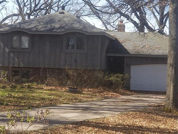 2nd image of 24124 Skylark Dr NE