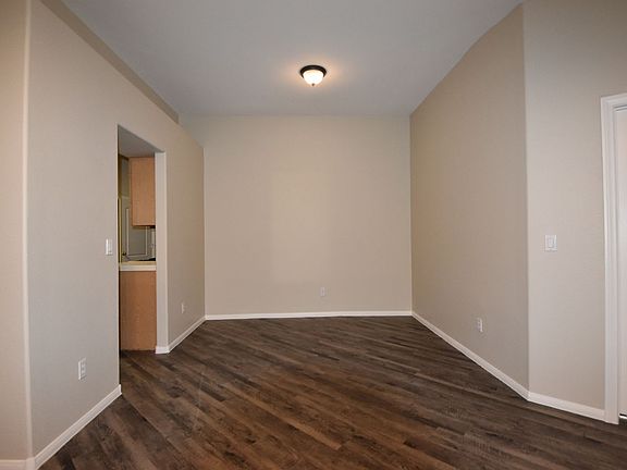 5th image of 903 River Mountain Dr
