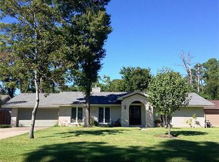 806 Hackberry St, La Porte, TX 77571