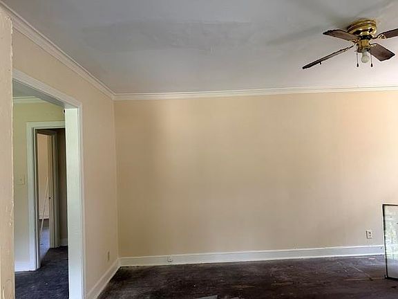 4th image of 770 E Davant Ave