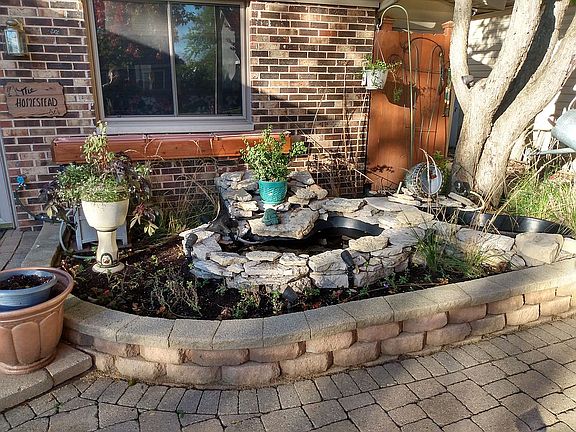 3rd image of 2366 Vista Dr