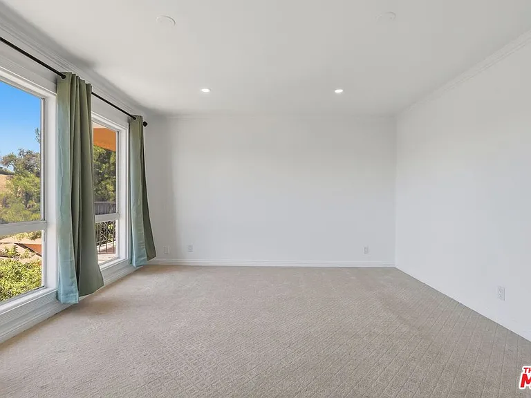 4613 Reforma Rd — Photo 41