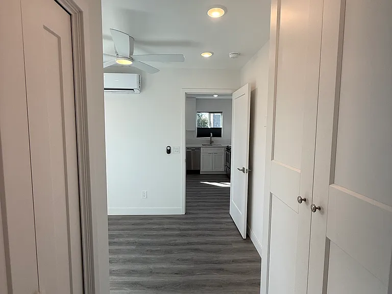 4486 Georgia St — Photo 9