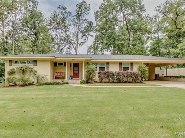 2118 Bellwood Dr, Northport, AL 35476