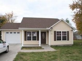 202 Ember Dr, Green Forest, AR 72638