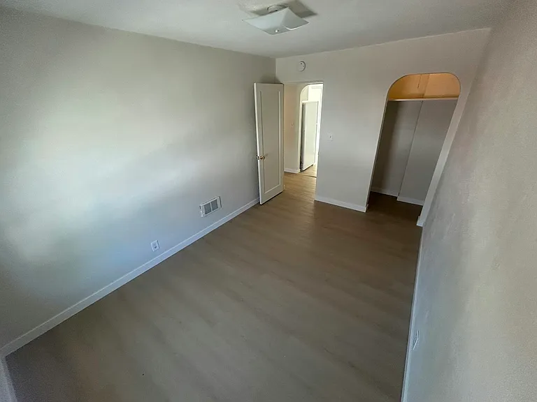 400 W 13th St #1 — Photo 8