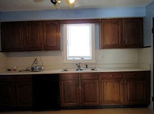 202 E 6th St, Prairie City, IA 50228