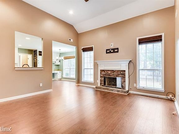 3rd image of 41 Mosswood Trl