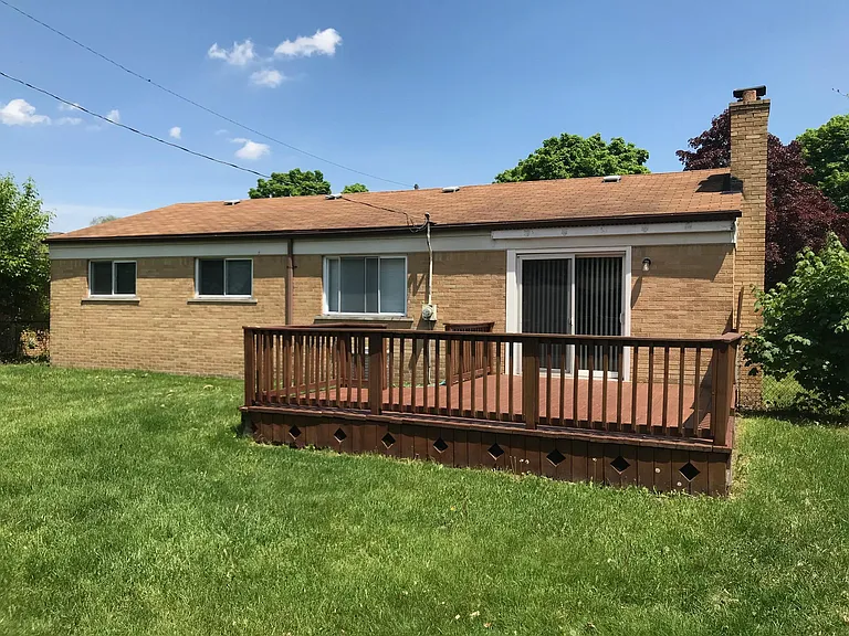 28439 Wexford Dr — Photo 4