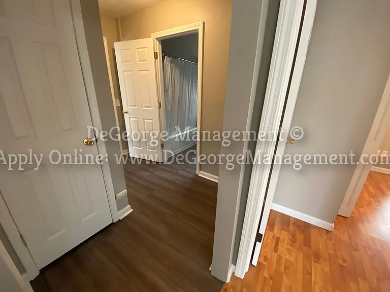 Burdick Estates Apartments — Photo 18