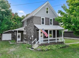 48373 Jefferson St, Houghton, MI 49931