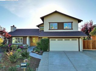 18643 W Cavendish Dr, Castro Valley, CA 94552