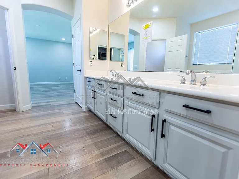 14616 W Windward Ave — Photo 47